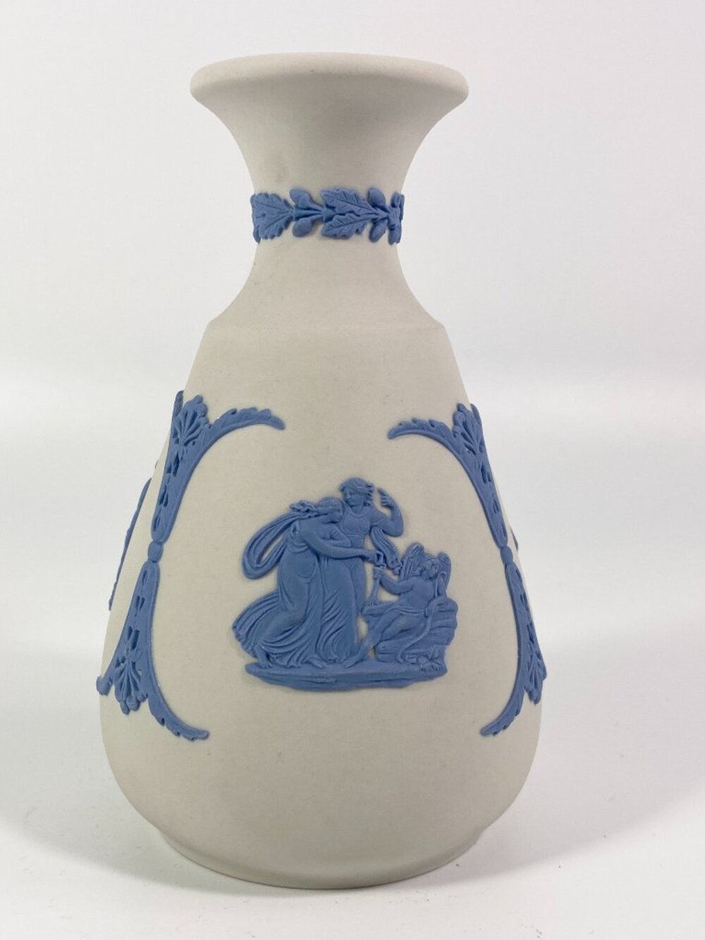 Wedgwood Cameo Bud Vase Lavender (Pale Blue) on Cream Color Jasperware England